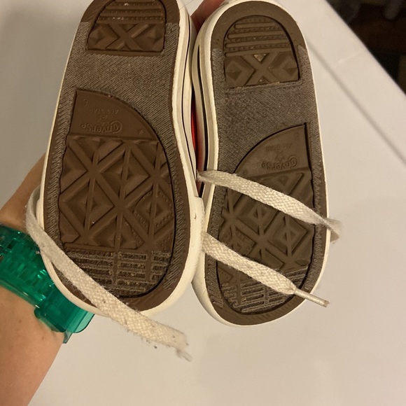 Red toddler converse - Picture 2 of 3